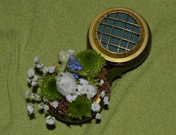 Ikebani - praktische Blumengesteckschale klein